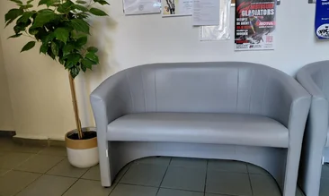 čalúnené kreslo a dvojkreslá MUŠLA