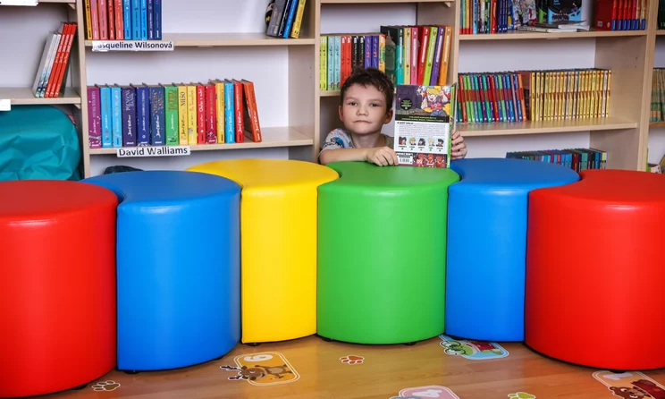 Taburetková zostava Stonožka